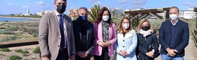 La Junta de Andalucía invierte un millón de euros en proyectos para mejorar las playas de Huelva