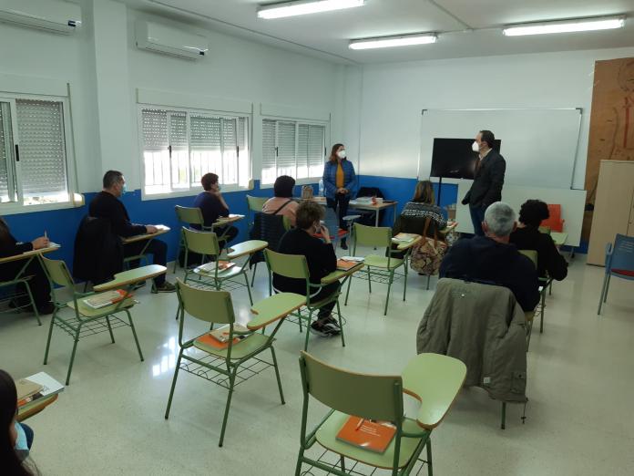 Comienzan en Carboneras los cursos de Endesa para tareas de desmantelamiento destinados a personas del entorno de la central térmica Litoral
