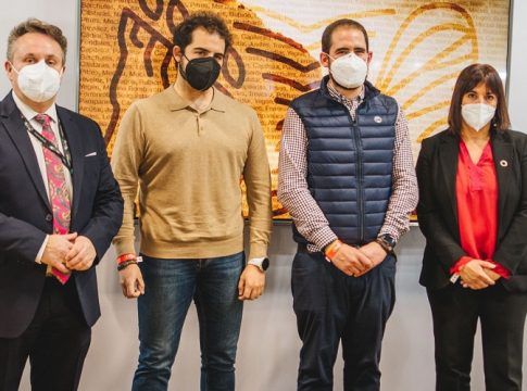 Pampanera presenta en FITUR 2022 la carrera Ultra Trail 20 Leguas de La Alpujarra