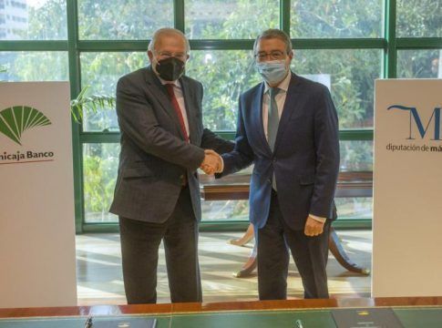 Unicaja Banco y la Diputación de Málaga acuerdan acciones para fomentar la inclusión financiera