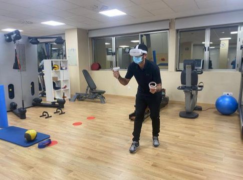 Vithas Sevilla pone en marcha un sistema de realidad virtual para el tratamiento del dolor de espalda