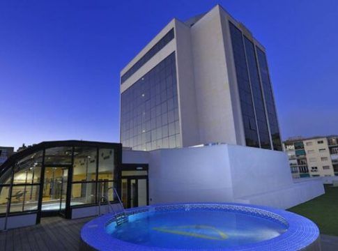 El edificio de los sindicatos de Granada reabre como hotel de 4 estrellas