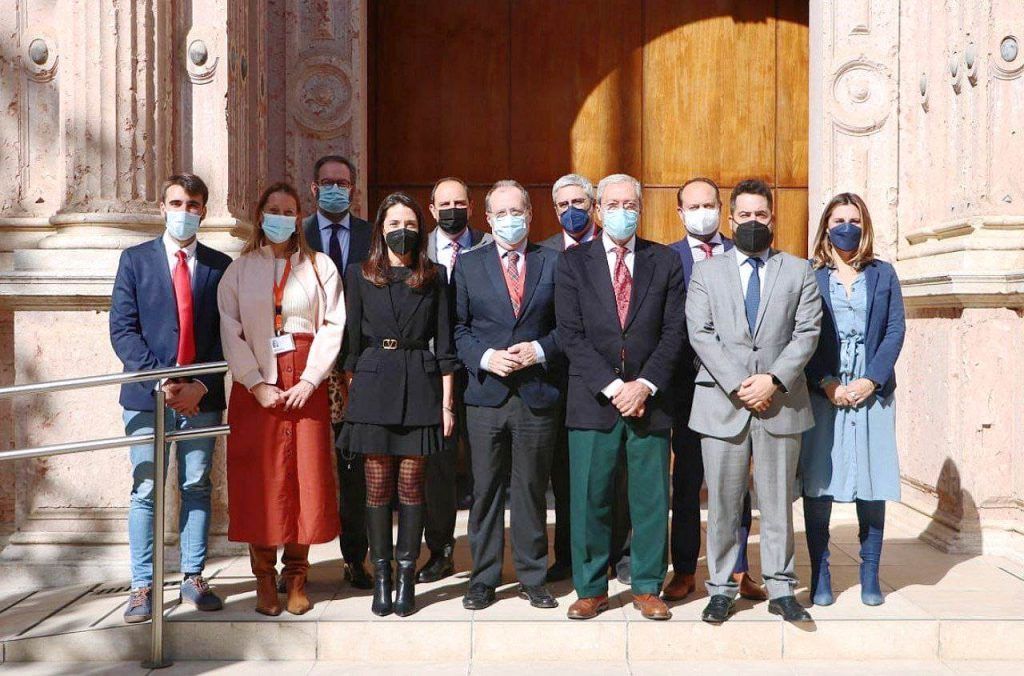 CEA celebra el acuerdo unánime del Parlamento para la declaración del Día de la Empresa en Andalucía