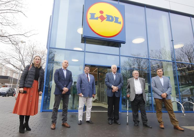 Éxito de ventas de ‘Vaqueros del Sur’, la leche de Lidl que garantiza la rentabilidad de las familias ganaderas andaluzas