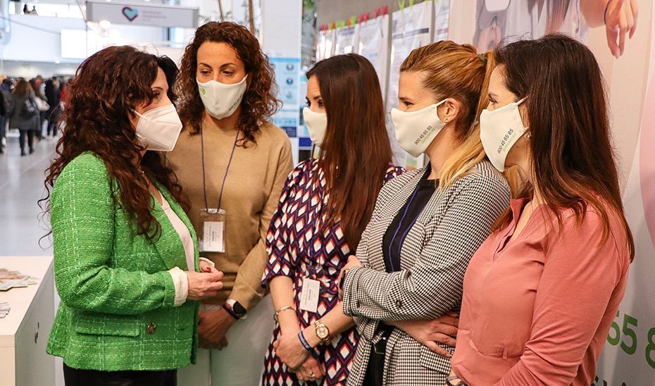Rocío Ruiz destaca el proceso de modernización y digitalización de los servicios sociales en Andalucía