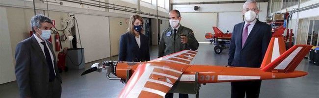 El Puerto conoce los proyectos del INTA en torno a la medición de ozono, aviones no tripulados e innovación naval