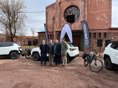 Minas de Alquife presenta su nueva flota de vehículos sostenibles