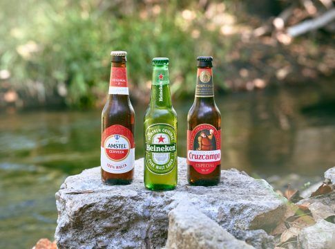 Consumir menos agua y compensar a la fuente de origen, claves de Heineken España contra la sequía
