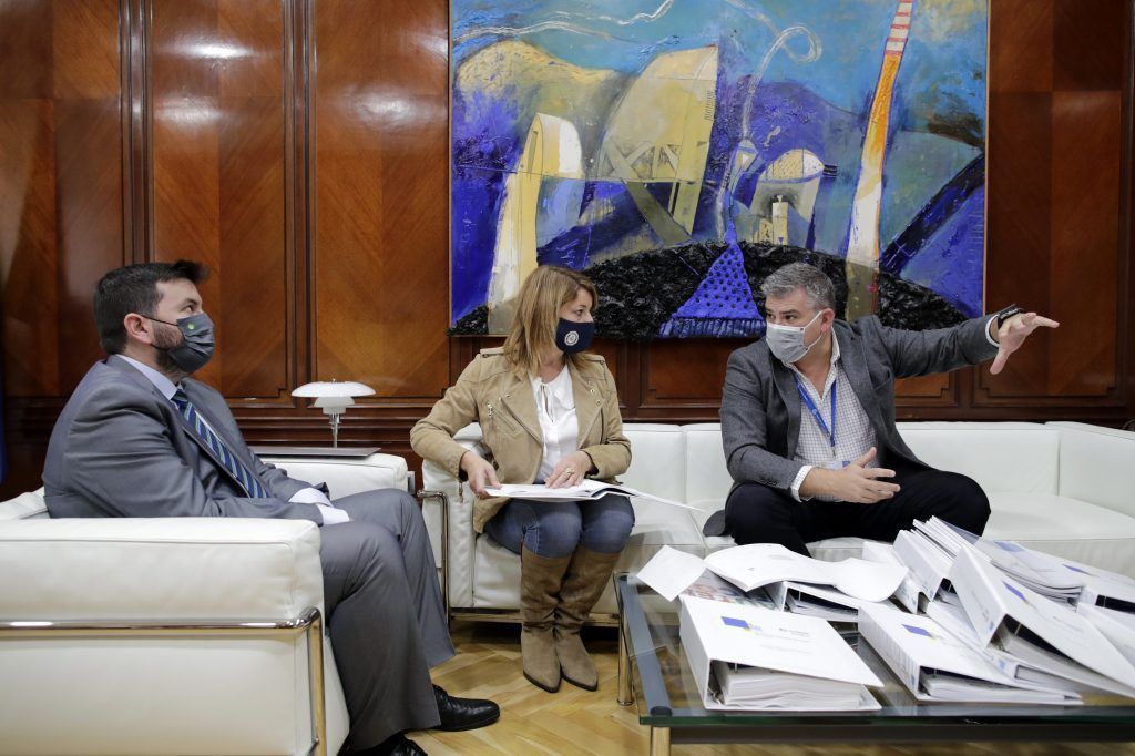 El Puerto de Huelva continúa avanzando en el desarrollo del primer Plan de accesibilidad y pondrá en marcha una pasarela adaptada para buques ferry