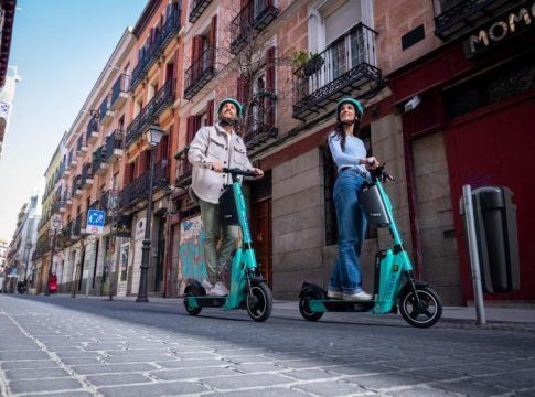 TIER empieza a operar en Málaga con el objetivo de liderar la movilidad urbana en España