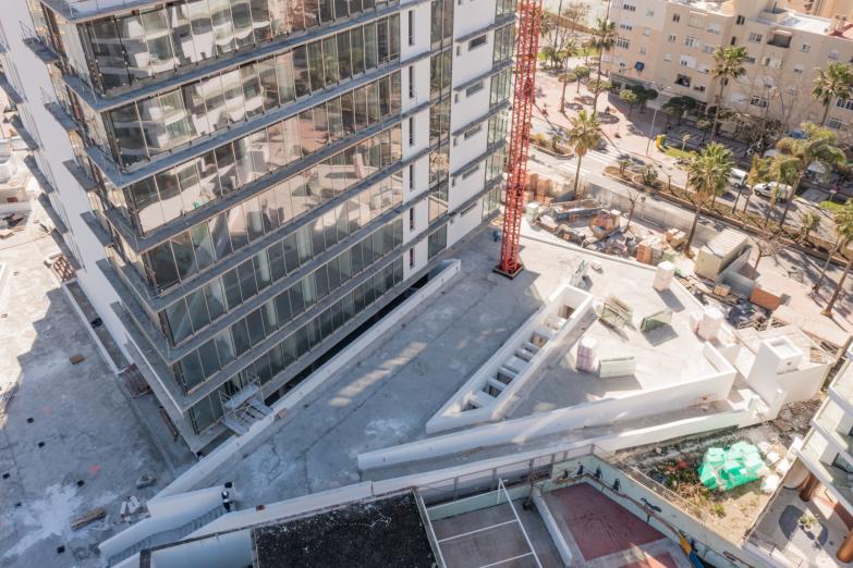 AEDAS Homes y el Ayuntamiento de Estepona lanzan un concurso internacional de arte urbano junto a la nueva sede del consistorio