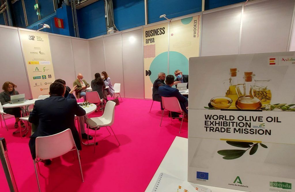 Asia y América, las apuestas de Extenda para la diversificación de mercado del AOVE andaluz en la World Olive Oil Exhibition de Madrid