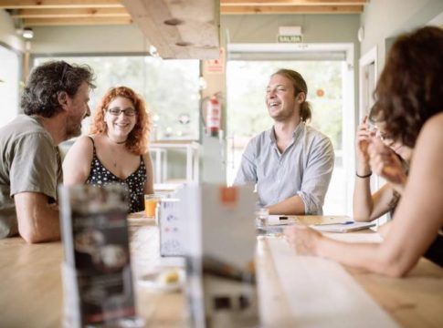 Englishcafe, la nueva fórmula para aprender idiomas en experiencias singulares y cafés con encanto