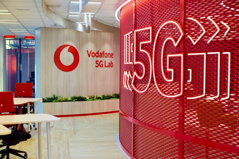 Vodafone conectará con 5G real 100 municipios de Andalucía, así como Ceuta y Melilla este año