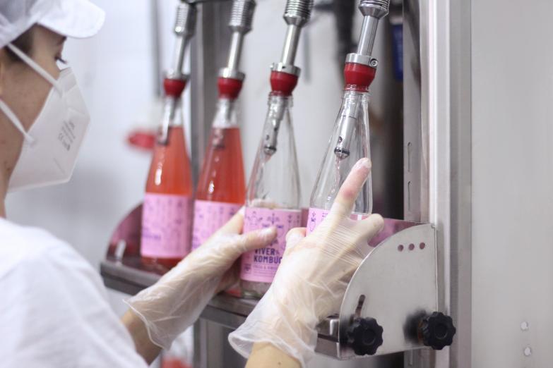 Las bebidas saludables abren un nuevo nicho de mercado para la venta de frutas marca Andalucía
