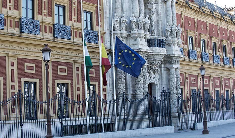 La Junta declara tres días de luto oficial por el fallecimiento del consejero Javier Imbroda