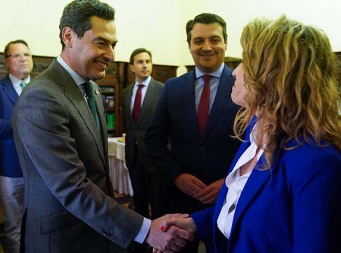Moreno afirma que, 30 años después de la llegada del AVE, Andalucía está marcando nuevos hitos económicos y sociales
