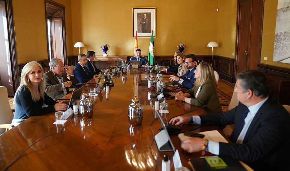 Moreno convoca las elecciones el 19 de junio para que Andalucía arranque 2023 con Presupuestos