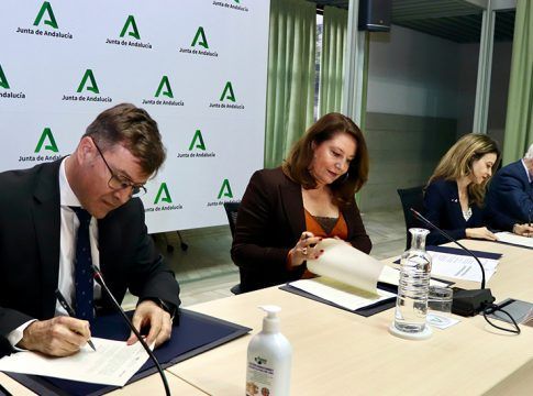 Acuerdo marco para impulsar la I+D+i en el cultivo del algodón en el campo andaluz