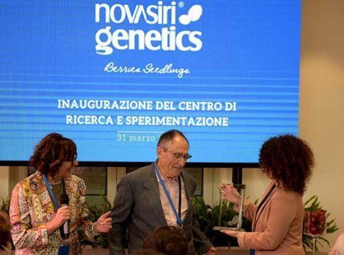 Nova Siri Genetics inaugura su Centro de Investigación y Experimentación de fresas y frutos rojos