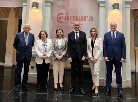 El alcalde defiende la candidatura de Sevilla para albergar la sede de la Agencia Espacial Española