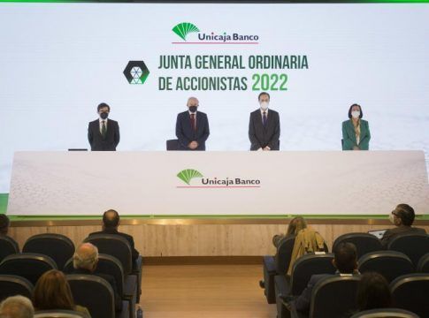 La Junta de Accionistas de Unicaja Banco aprueba un dividendo de 67 millones, cercano al 50% del beneficio