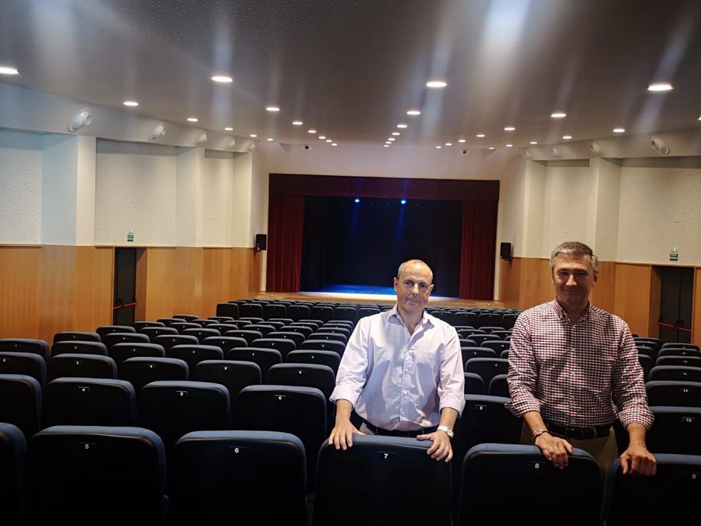 La Fundación Cobre Las Cruces visita las obras del nuevo teatro-auditorio municipal de Salteras