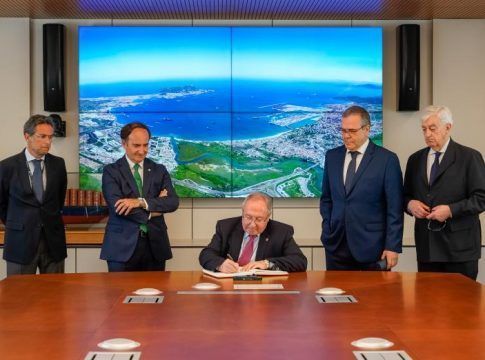 José Luis Bonet traslada en Algeciras el apoyp de la Cámara de España a la mejor de sus conexiones ferroviarias