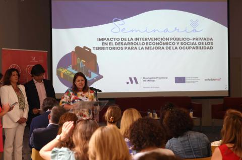 Una jornada analiza actuaciones públicas y privadas para favorecer el desarrollo rural y luchar contra el despoblamiento