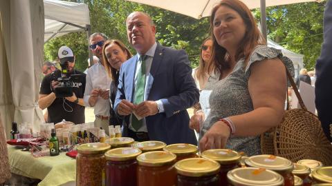 Una veintena de productores de Sabor a Málaga se dan cita en la Feria de Primavera de Antequera