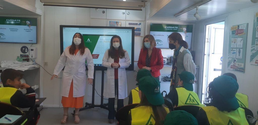 El Centro de Prevención de Riesgos Laborales de Sevilla emplea un `escape room´ y videojuegos para formar a alumnos de FP en salud laboral