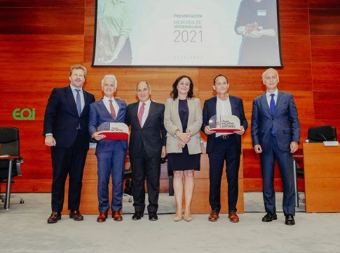 Grupo MAS entrega los galardones del I Premio iniciativa sostenible en el acto de presentación de su octava Memoria RSC
