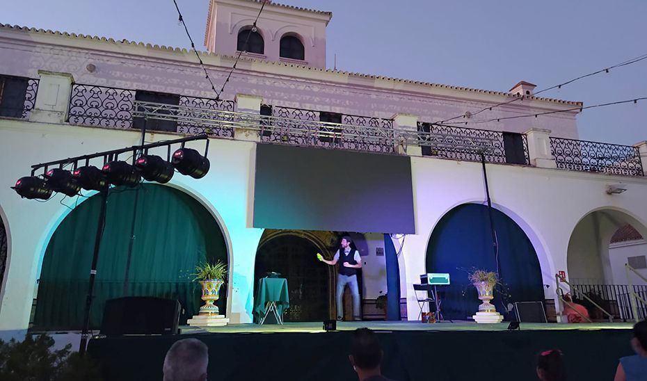 Música, cine y talleres para disfrutar las noches de verano en los parques del Alamillo y Los Toruños
