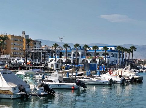 Adjudicada la redacción del proyecto para instalar electrolineras en doce puertos andaluces