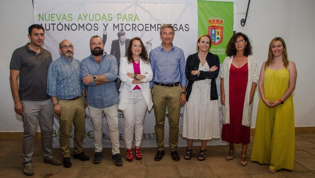Salteras presenta una nueva web y un plan para dinamizar el comercio local dotado con ayudas por más de 700.000 euros