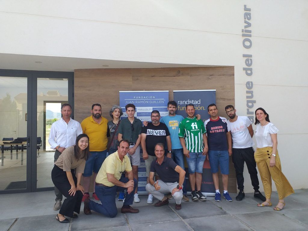 15 vecinos de La Roda de Andalucía (Sevilla) se especializan en el cultivo del olivar ecológico gracias al programa Solidarios Coosur