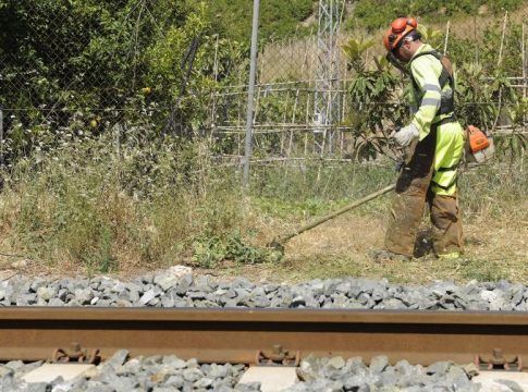 Adif reactiva el Plan de Prevención contra Incendios en las líneas ferroviarias y sus proximidades