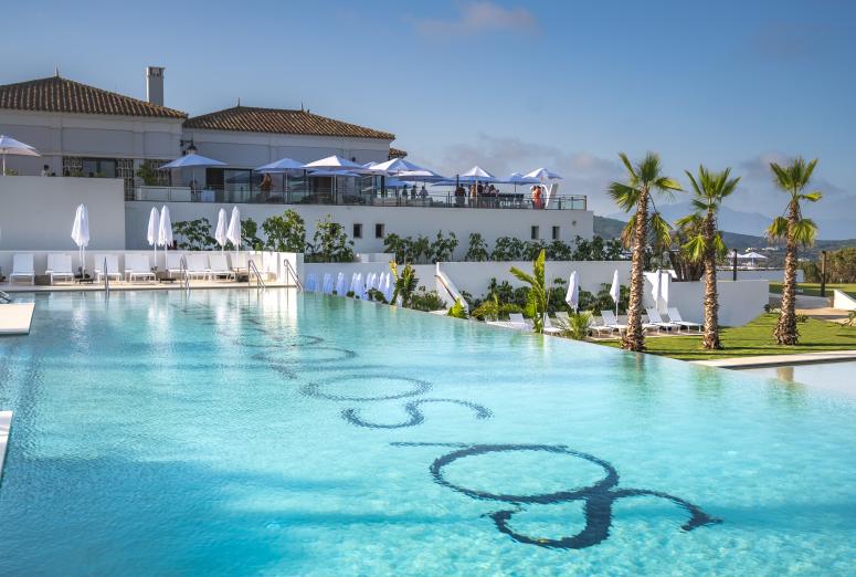 HI-SO, el nuevo oasis gastronómico de Sotogrande