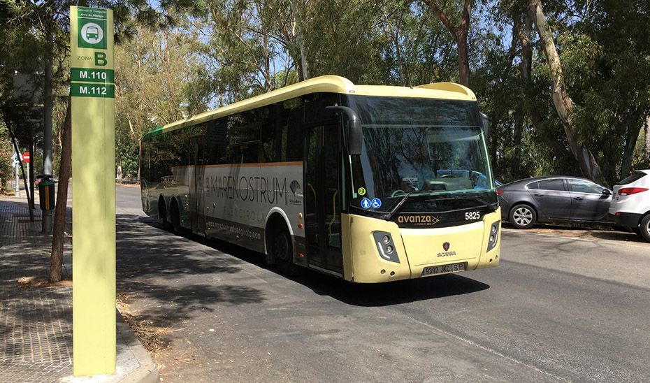 La Junta pone en marcha 20 rutas en autobús para conectar los pueblos del interior y la costa