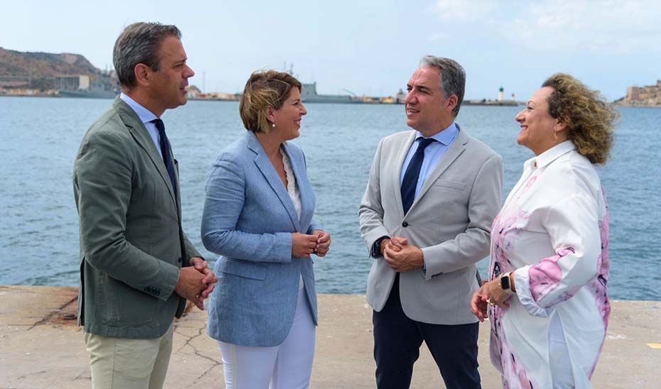 Bendodo apuesta en Murcia por la colaboración para lograr "una estrategia para el futuro: agua para todos"