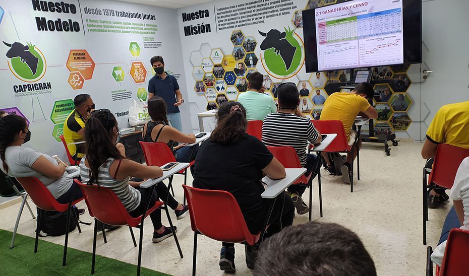En marcha una nueva edición de la Escuela de Pastores con la novedad de un seminario permanente de ganadería de montaña