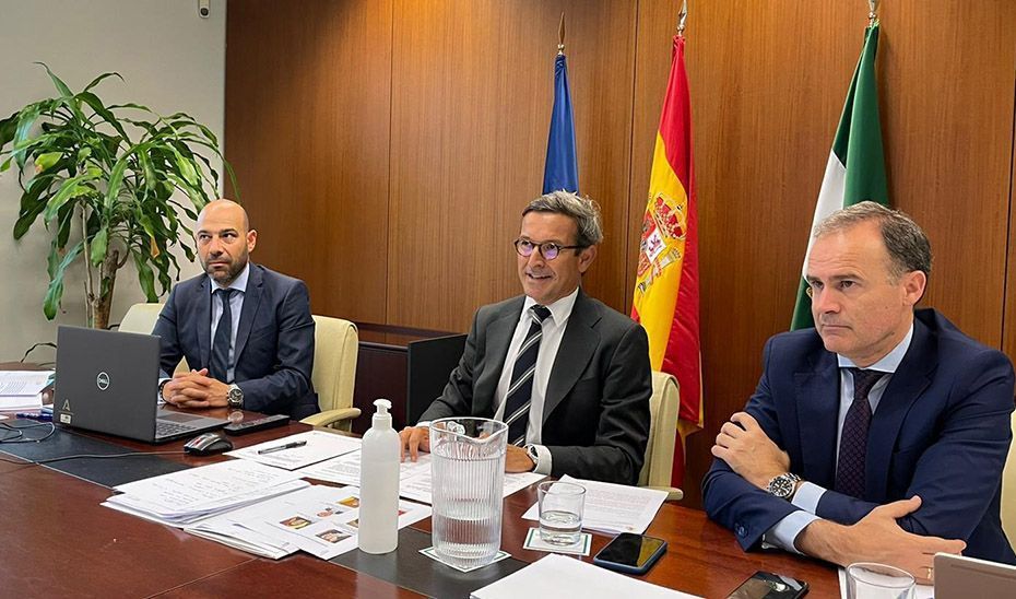 Andalucía muestra su solidaridad con el plan de Bruselas sobre el gas y reclama al Gobierno más inversiones en infraestructuras energéticas