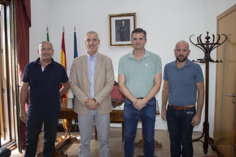 Calgovsa impulsa la formación superior de los jóvenes de Estepa con la dotación de 16 becas el próximo curso