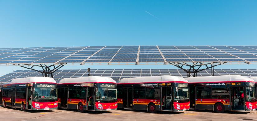 Endesa X colabora con Tussam en la electrificación de parte de su flota de autobuses