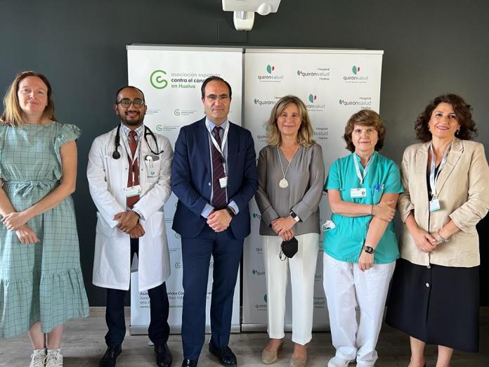 Quirónsalud Huelva y la Asociación Española Contra el Cáncer firman un acuerdo pionero en la sanidad privada onubense