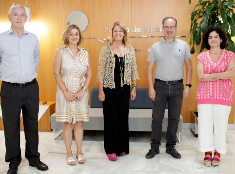 Cepsa presenta al Puerto de Huelva el proyecto de la embarcación Tosca