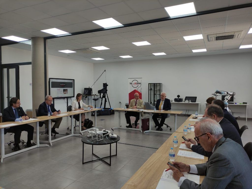 Cámaras de Andalucía ofrecen su cooperación al nuevo Gobierno para impulsar el desarrollo empresarial