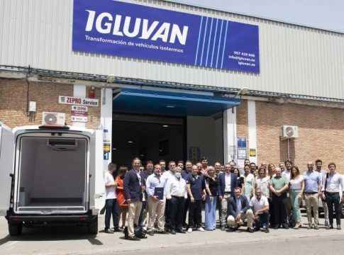 La empresa cordobesa Igluvan y Carrier forman al equipo comercial de Ford en transformación de vehículos industriales