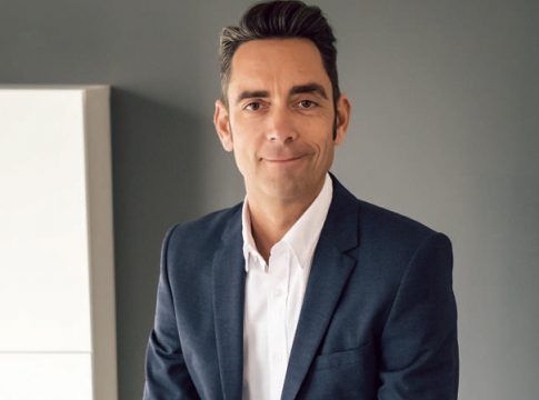 Enrique Urdiales: “El español es más consciente de la necesidad de tener un seguro médico privado”