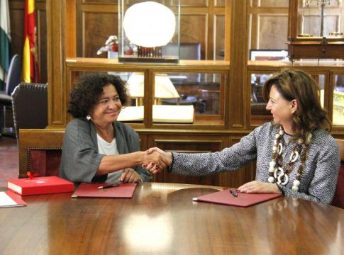La Universidad de Granada y Fujitsu firman un convenio de colaboración para impulsar la transferencia tecnológica del sector TIC en Andalucía